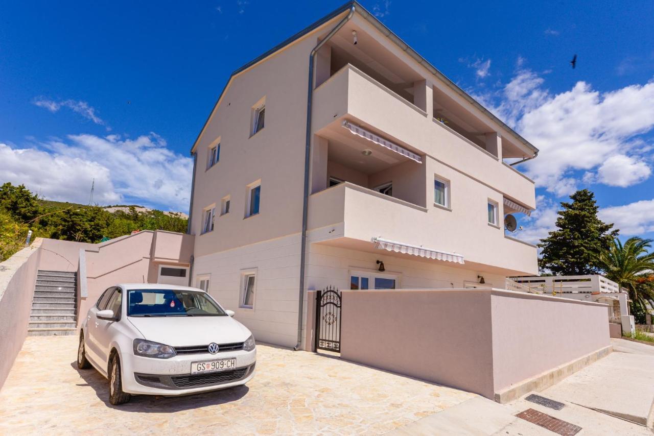 Apartments Amfora - Cozy And Modern Apartments For Up To 15 People, 100M From The Sea And Beach Stara Novalja Extérieur photo