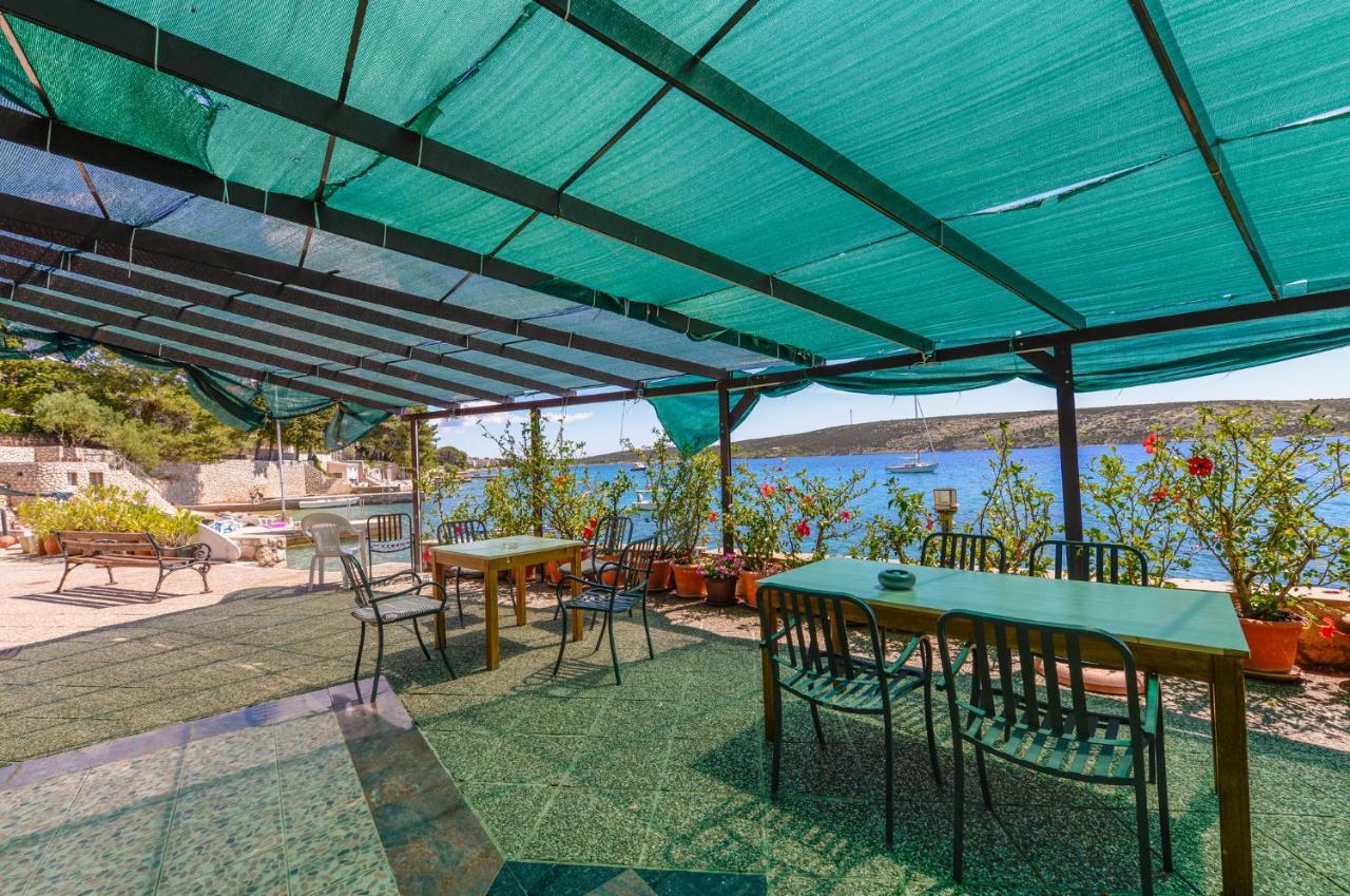 Apartments Amfora - Cozy And Modern Apartments For Up To 15 People, 100M From The Sea And Beach Stara Novalja Extérieur photo