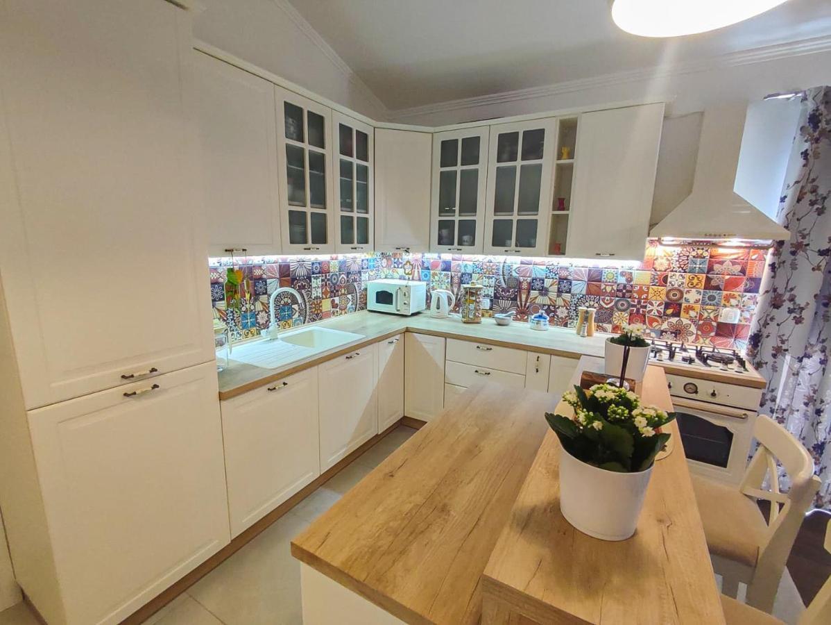 Apartments Amfora - Cozy And Modern Apartments For Up To 15 People, 100M From The Sea And Beach Stara Novalja Extérieur photo